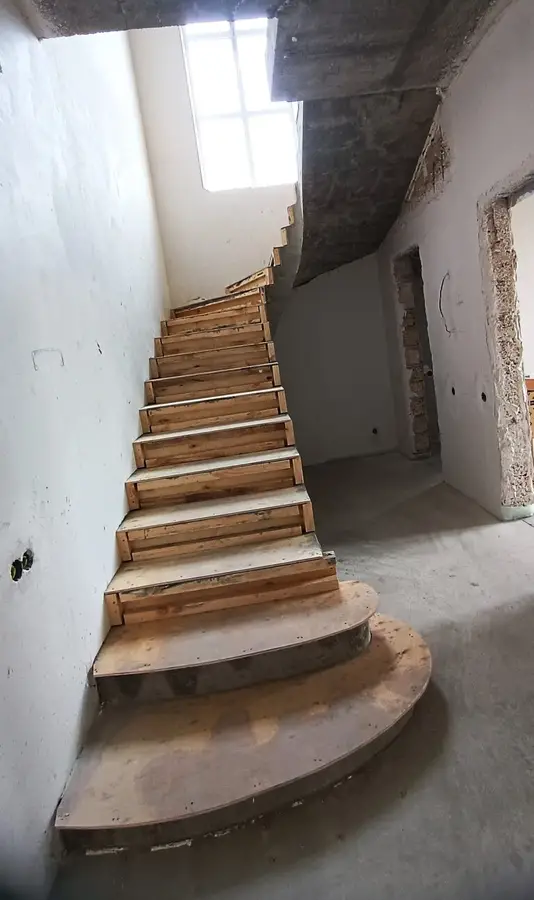 Галерея