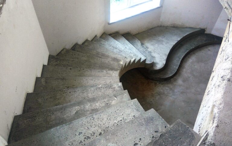 Галерея